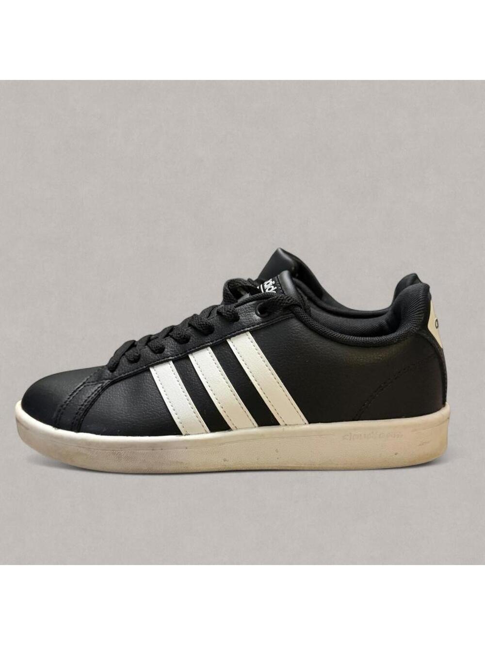 Adidas Women's Black and Navy Trainer